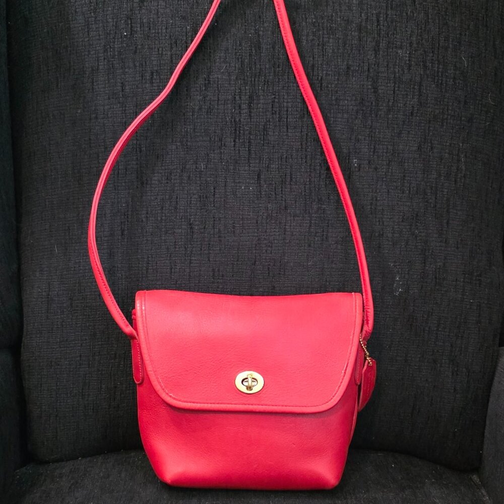 Vintage Coach Quincey Red Glovetanned Leather Crossbody Bag